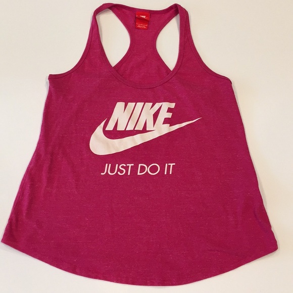Nike Tops - LIKE NEW NIKE PINK TANK🌷